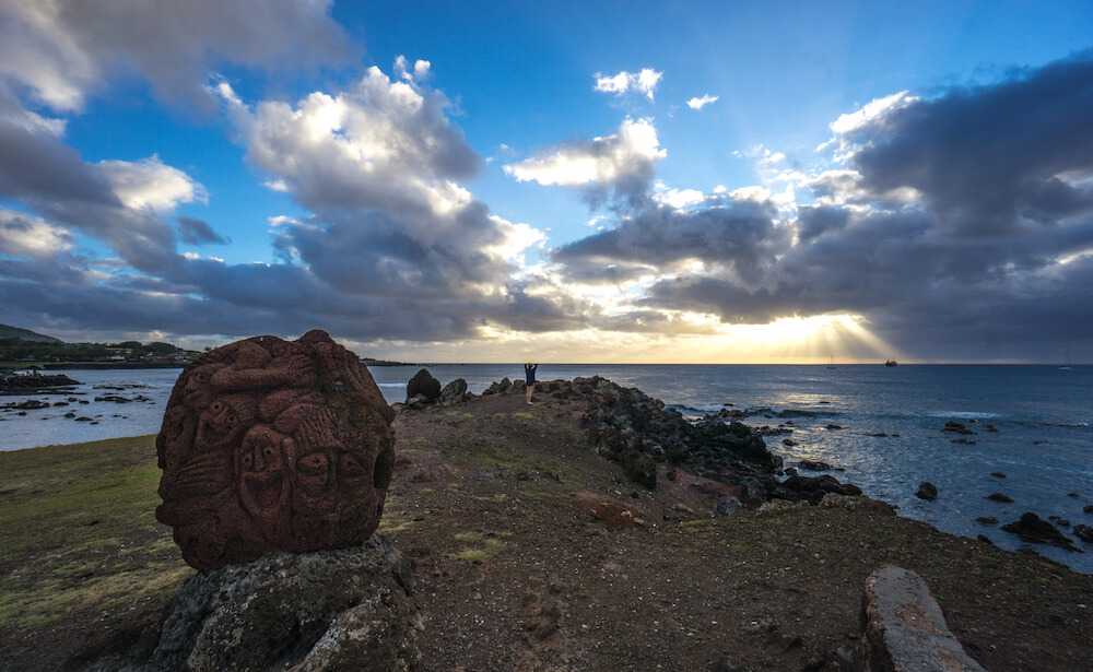 how to travel easter island