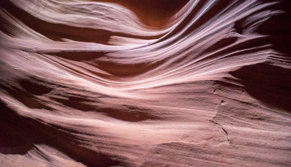 upper vs lower antelope canyon