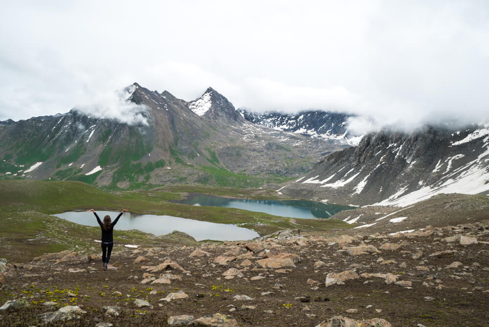 trekkking tian shan mountains