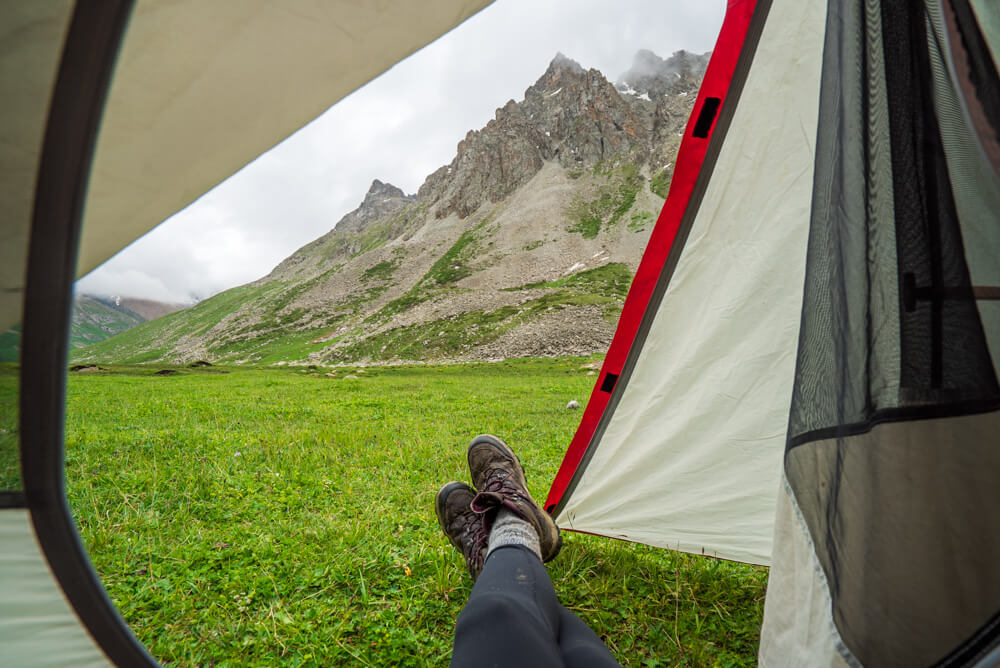 tips trekking kyrgyzstan