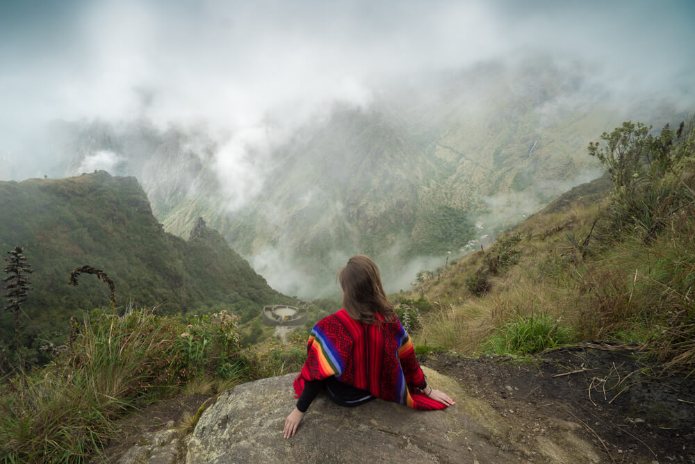 hiking inca trail