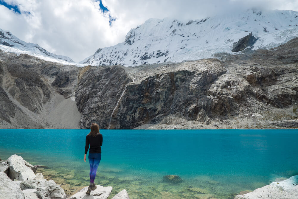 hiking laguna 69