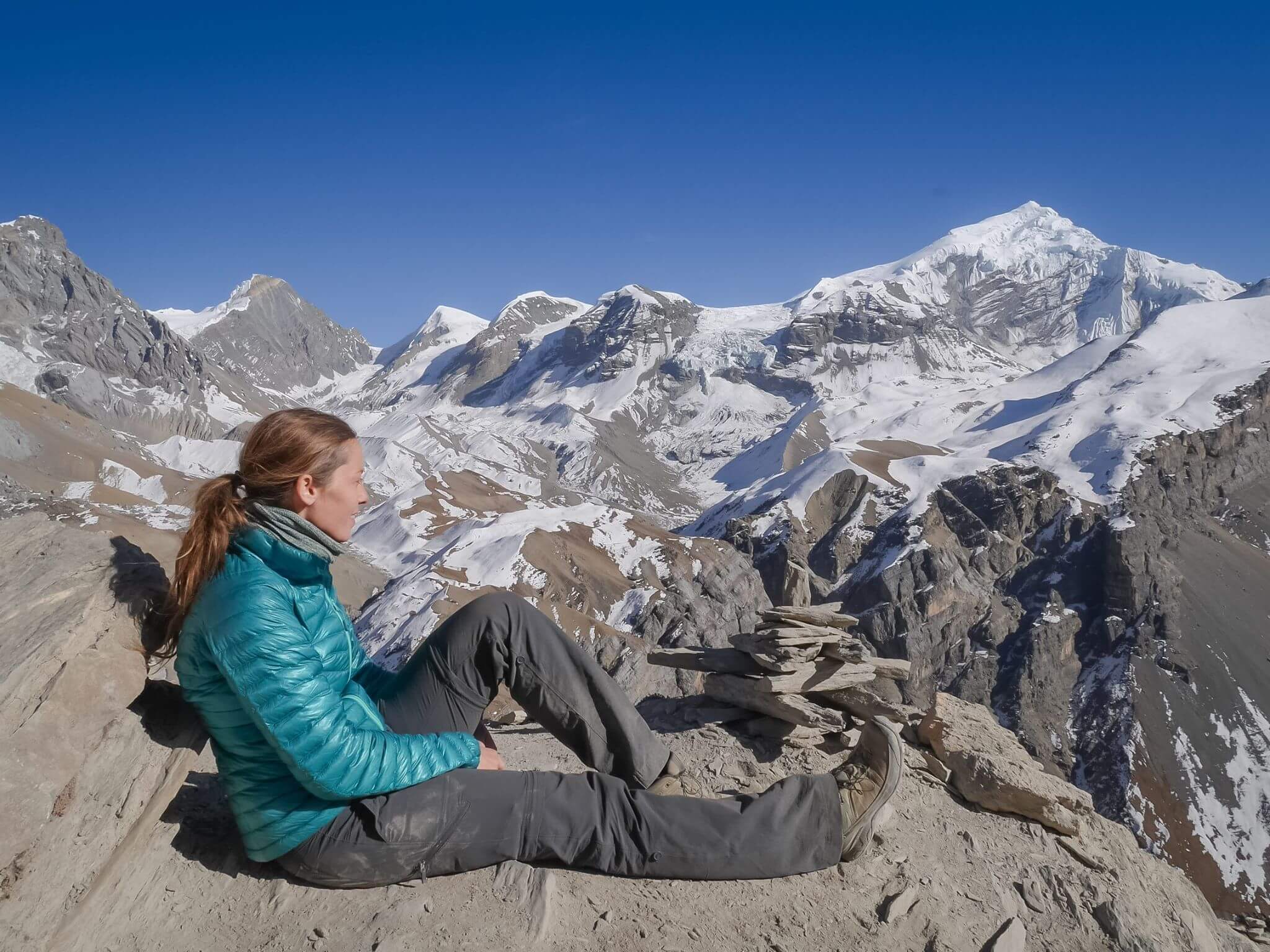 how to afford solo female travel