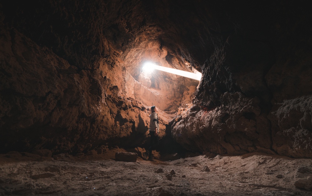 lava tubes mojave