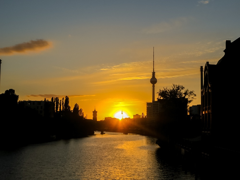 berlin things to do summer admiralbrucke sunset