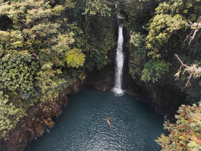 10 top things to do in Samoa - Zi floating under Afu Aua waterfall