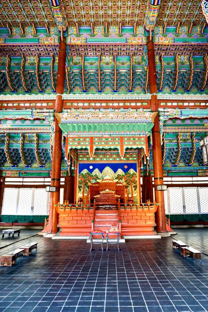 Gyeongbokgung Palace in Insa-dong in Seoul, South Korea