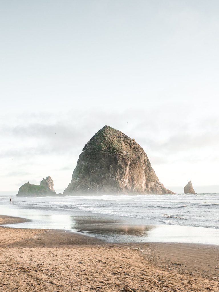 best places to travel in June Oregon 