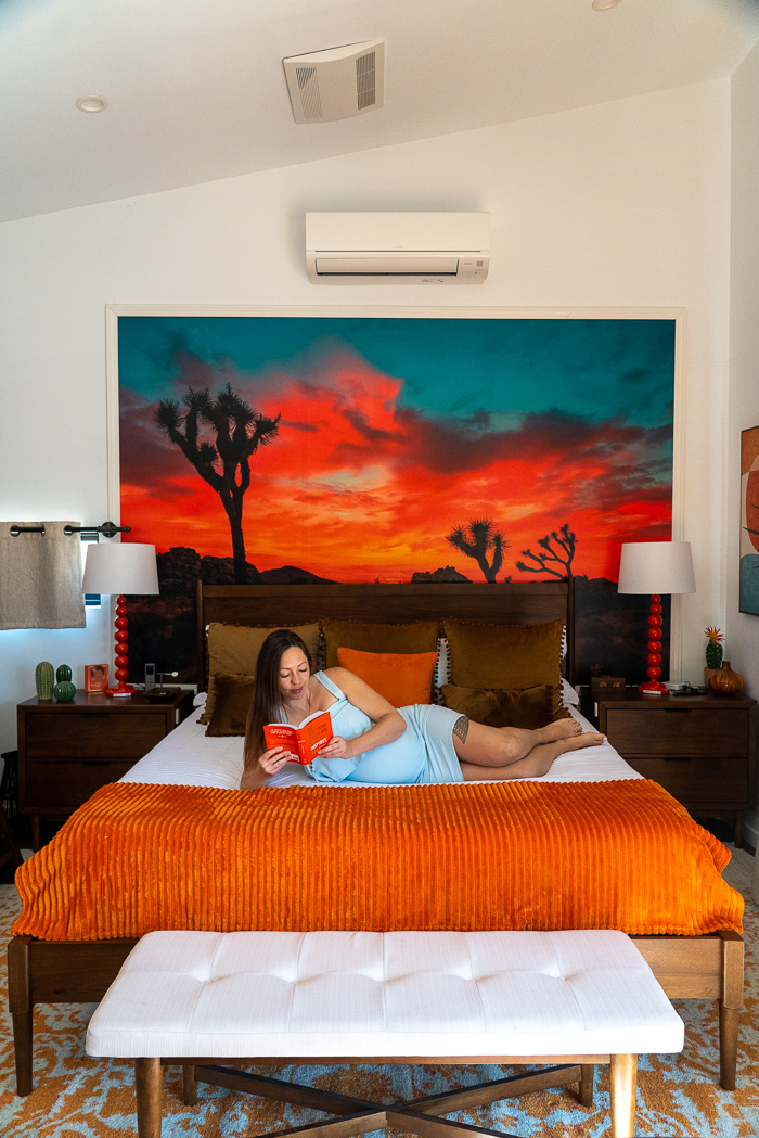 Airbnb vs. Hotel: What Are the Pros and Cons of Each?