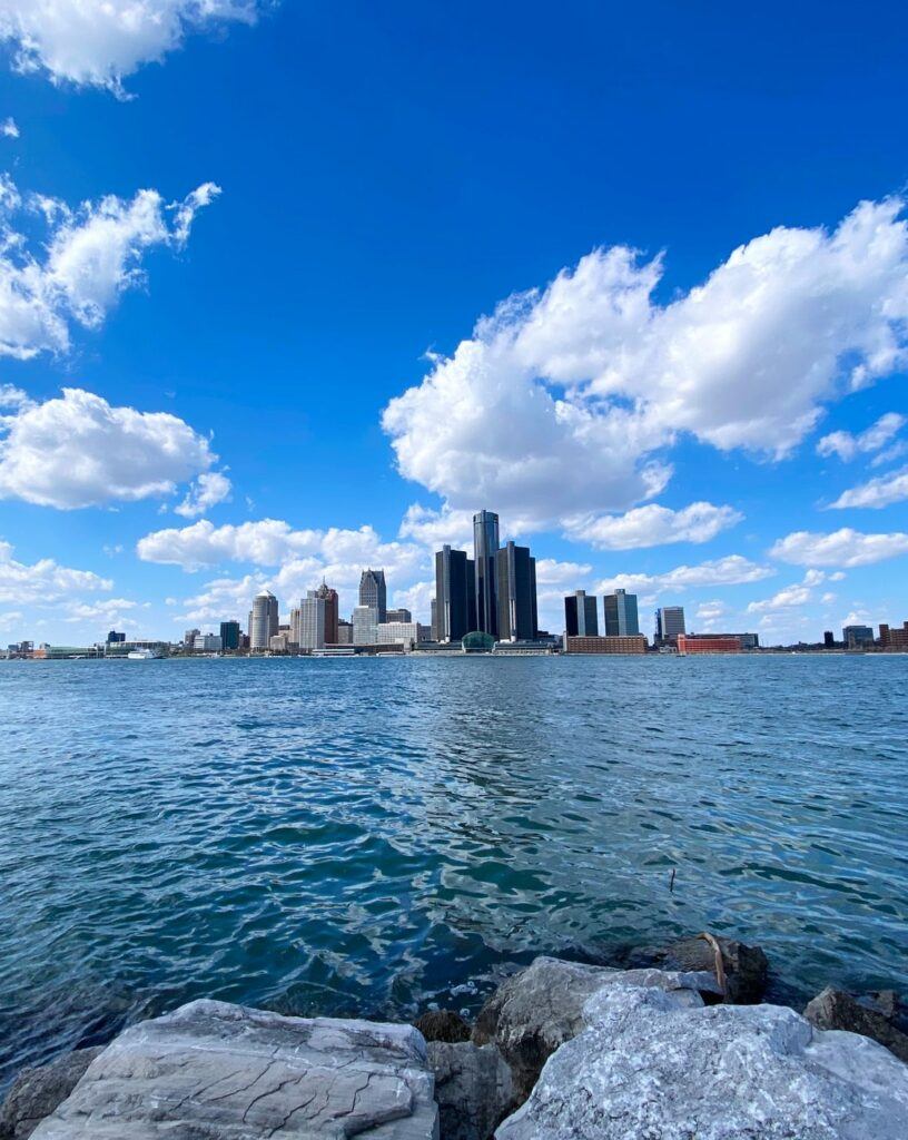 cool places to visit in detroit