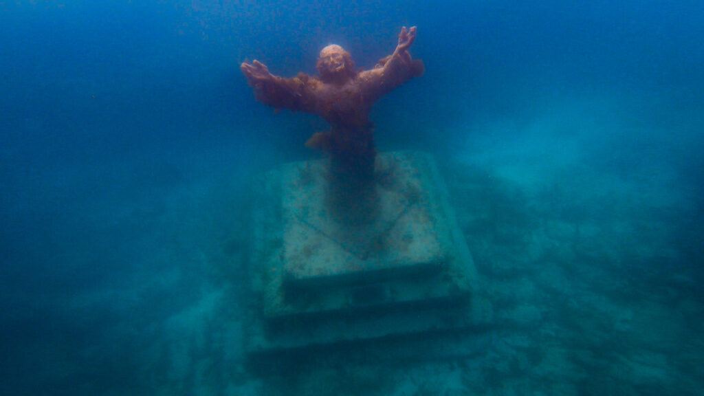 Key largo florida keys things to do Christ of the abyss snorkeling things to do in the Florida keys 