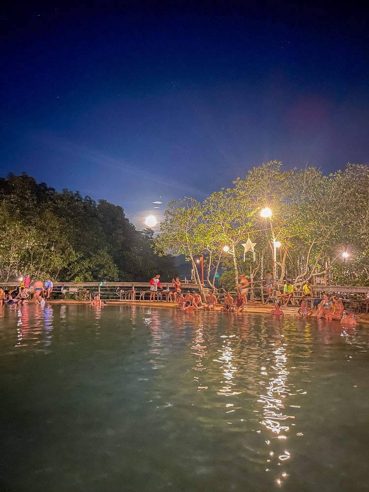 Maquinit Hot Springs