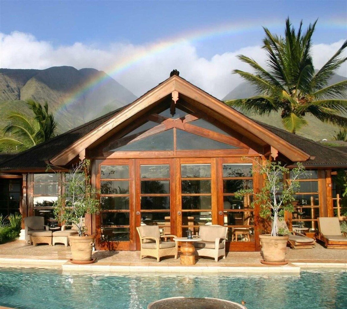 best boutique hotels in maui