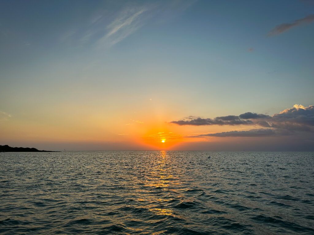 marathon ocean sunset best places to stay in marathon Florida 