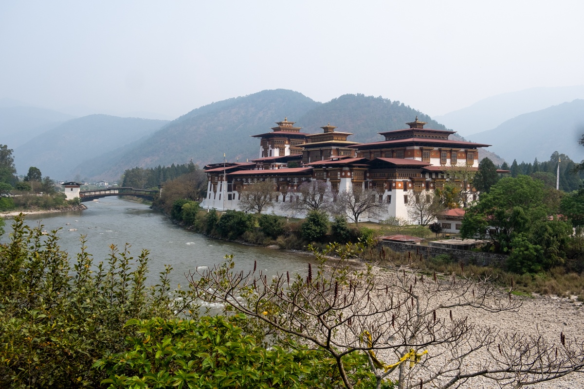 travel bhutan without tour