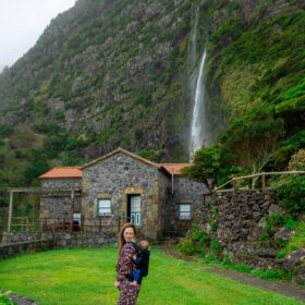 moinho de cascata flores