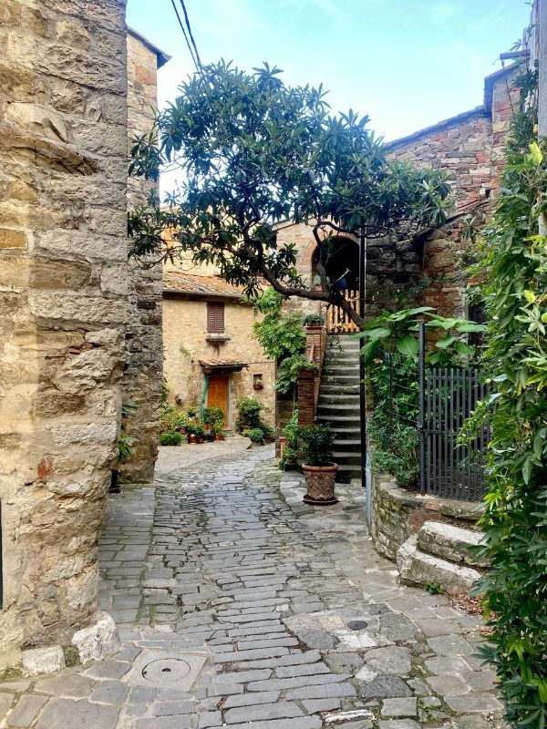 uncommon places to visit in italy