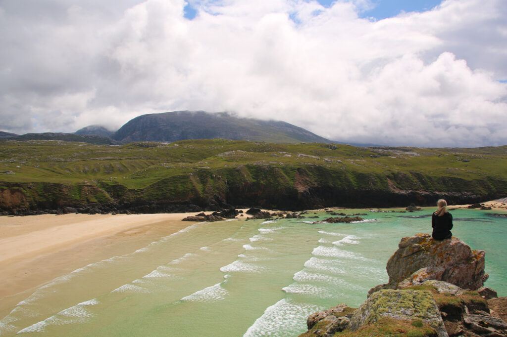 solo travel tours scotland