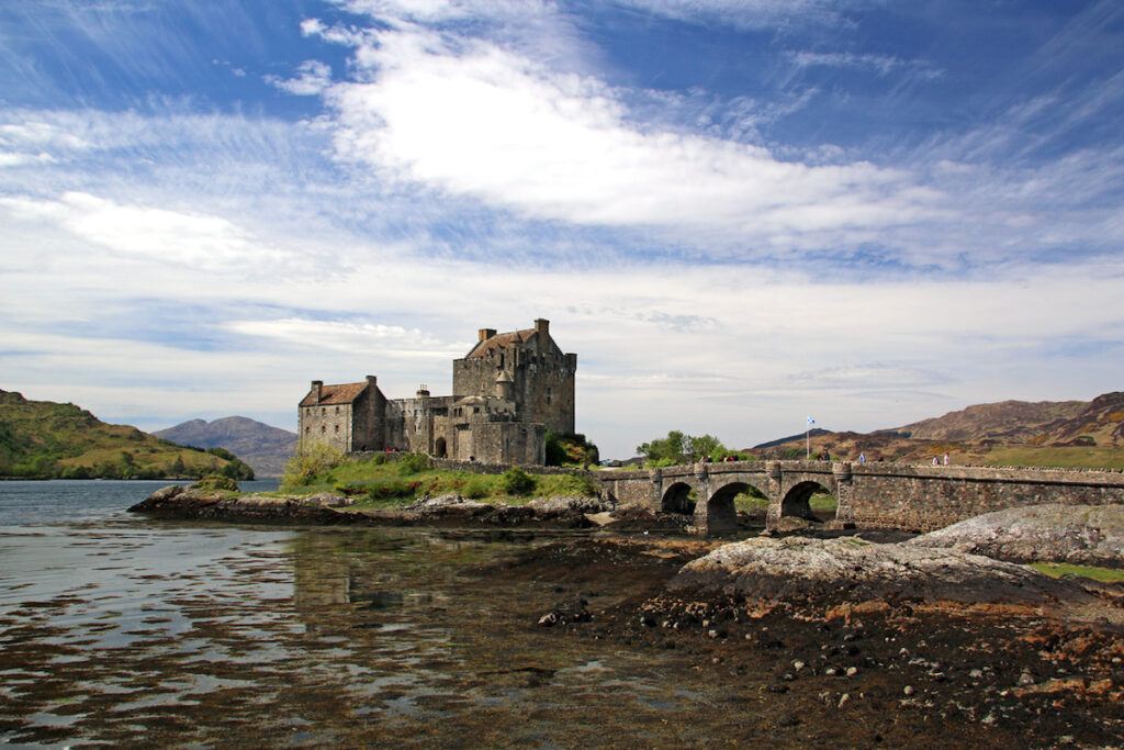 solo travel tours scotland