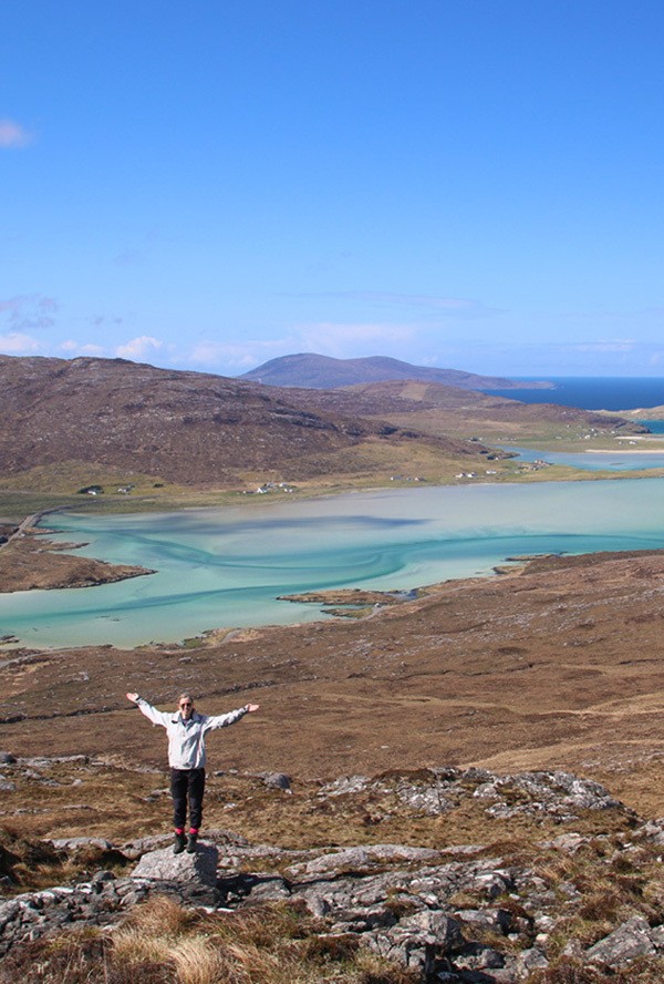 solo travel tours scotland